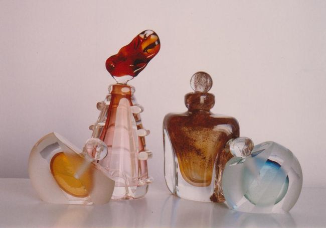 Flacons à parfum réalisés par Véronique Monod